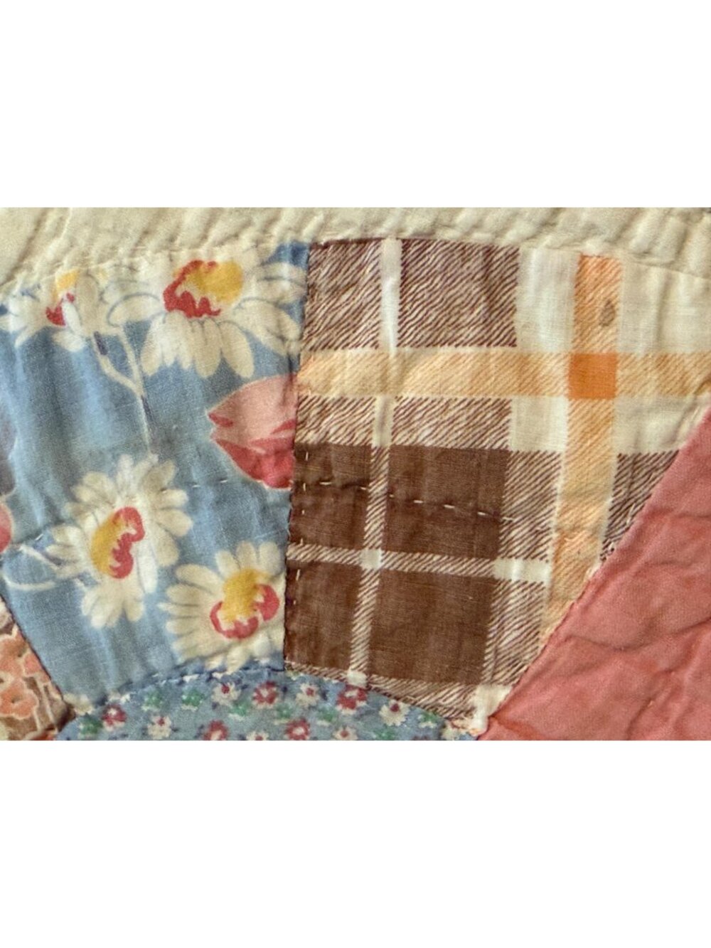 1940s vintage quilt with feedsack fabrics 75" x 76" Flowering Snowball pattern - Picture 13 of 16